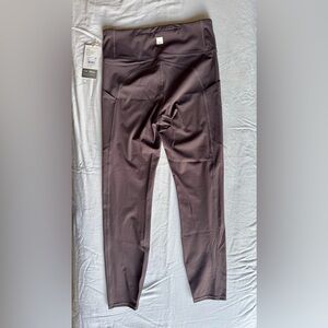 Vuori Stride Legging NWT